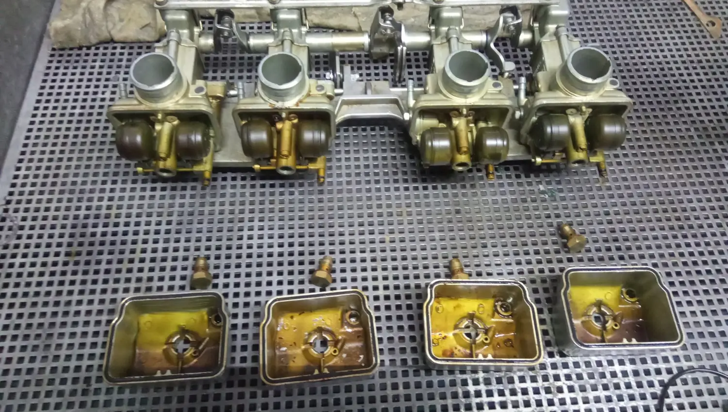 ULTRASCHALLBAD  Reinigung von MSM-PERFORMANCE
